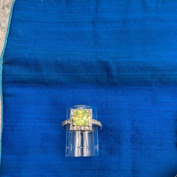 Peridot bracelet, ring, earring and pendant  set Costume - Picture 2 of 7